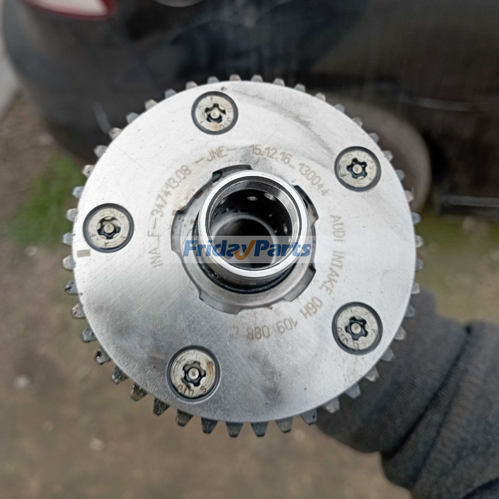 Camshaft Timing Gear Adjuster 06H109088C for Audi A4 A5 Q5 Volkswagen Golf Jetta GTI Tiguan 2008-2019
