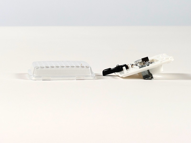 274-3605 12 Volt Cab Dome Light - image 3